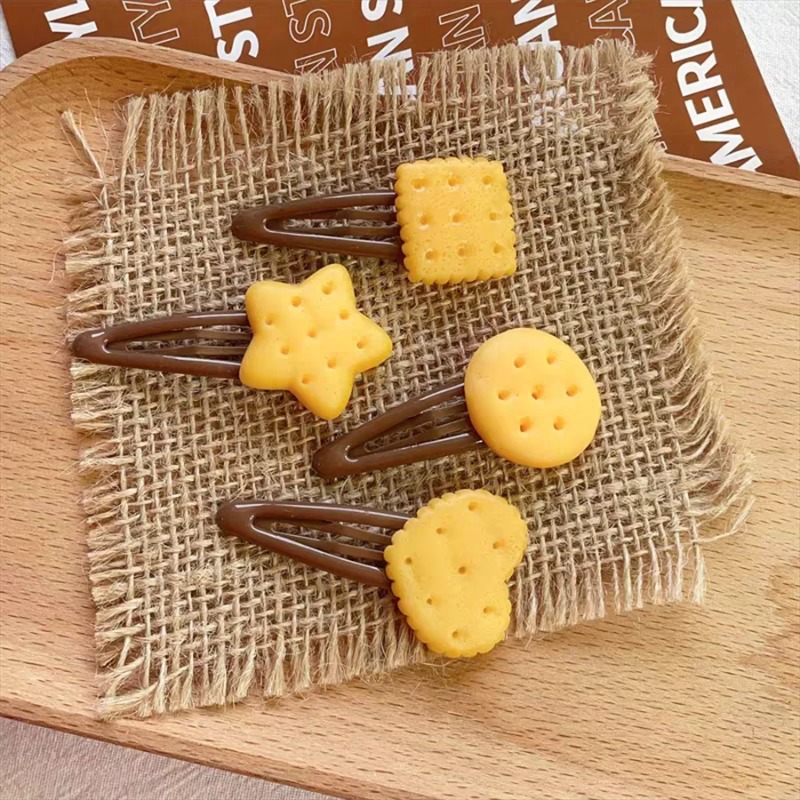4個入り 模造ビスケットヘアクリップ 可愛い焼き菓子風 BB - Women Fashion Fun のレビューと価格