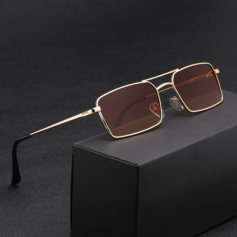 新しい女性ブランドデザイン反射防止ミラーサングラスファッショ - Women'S Fashion Eyewear のレビューと価格