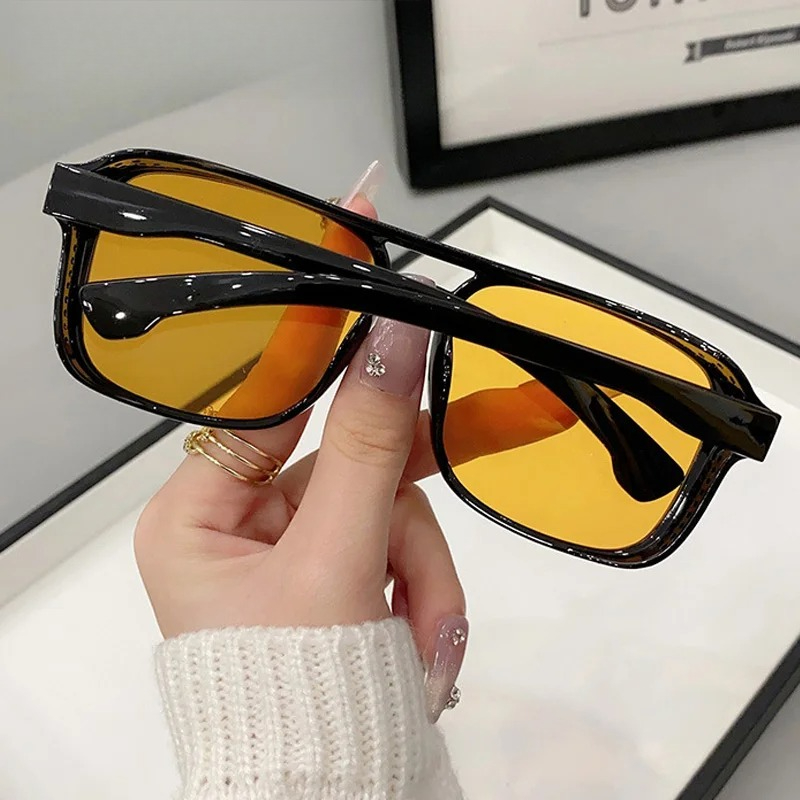 スクエアダブルブリッジサングラス女性レトロシェード UV40 - Women'S Fashion Eyewear のレビューと価格