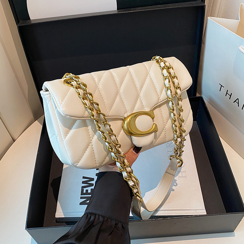 女性用キルティングレザーショルダーバッグ、高級Cロゴゴールド - Women Fashion Logo Design のレビューと価格