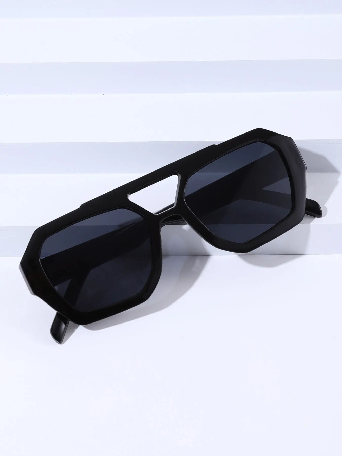 ファッションヴィンテージスクエア不規則なサングラス男性女性高 - Women'S Fashion Eyewear のレビューと価格