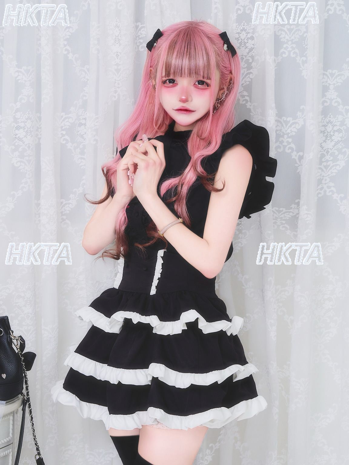 オリジナル日本のかわいい大きな蝶ネクタイ半袖シャツケーキスカ - Puff Sleeve Blouse のレビューと価格