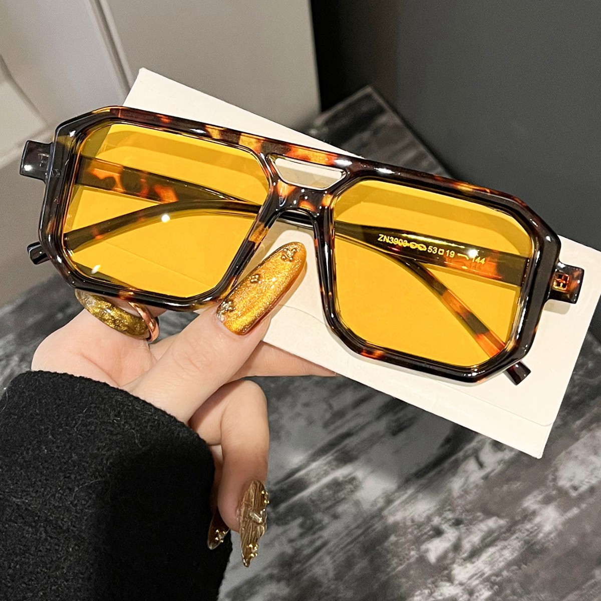 新しいレトロスクエアダブルビームサングラス男性女性高品質屋外 - Women'S Fashion Eyewear のレビューと価格